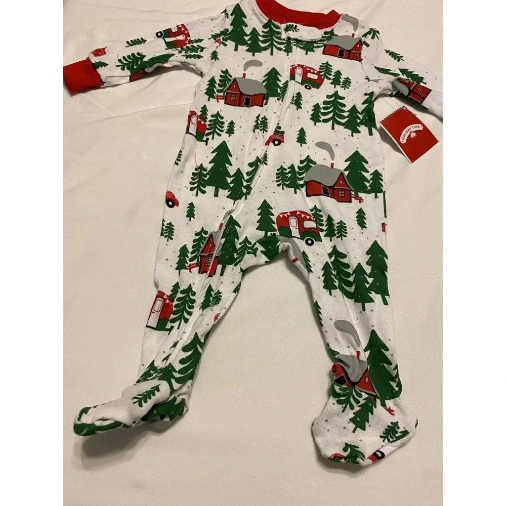 Holiday Time Unisex 1 Piece Sleep & Play 0-3M Trees Campers Cabins one piece